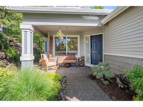 9627 Nw Silver Ridge Loop, Portland, OR, 97229-8453 | Card Image