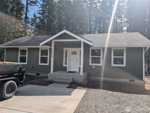 8668 Bell Ct, Maple Falls, WA, 98266-8230 | Card Image