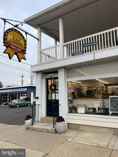 a-221 Chester Ave, MOORESTOWN, NJ, 08057-3305 | Card Image