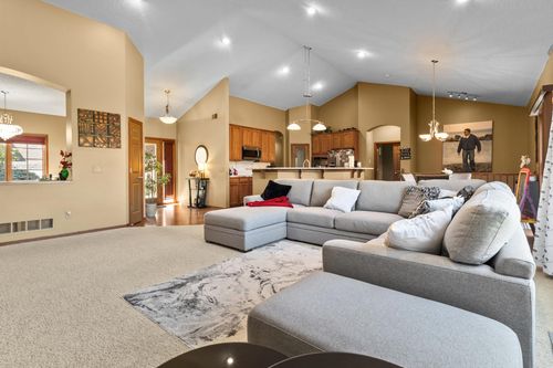 2704 118th Ct Ne, Blaine, MN, 55449-7513 | Card Image