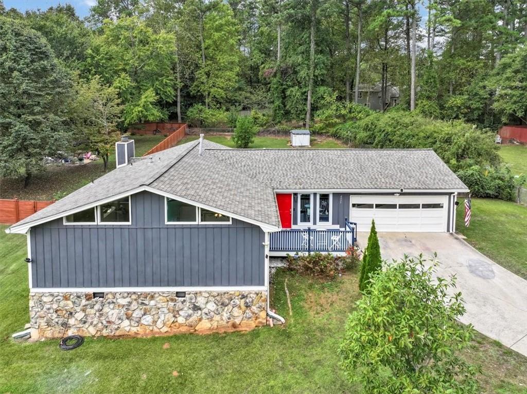 Surrey Dr, Roswell, GA 30075