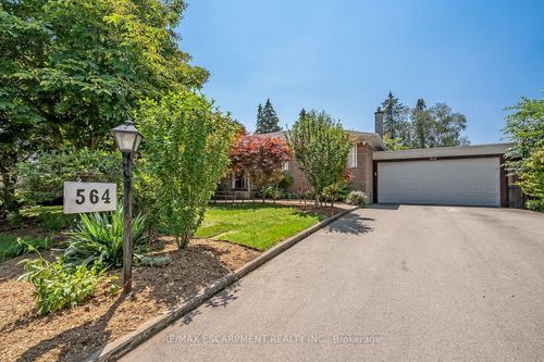 564 Maplehill Dr, Burlington, ON, L7N2W3 | Card Image