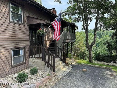 73 Hawthorne Ct, Brandenburg, KY, 40108-7032 | Card Image