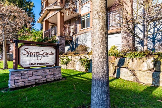 105 - 45665 Patten Avenue, Condo with 2 bedrooms, 2 bathrooms and 1 parking in Chilliwack BC | Image 2