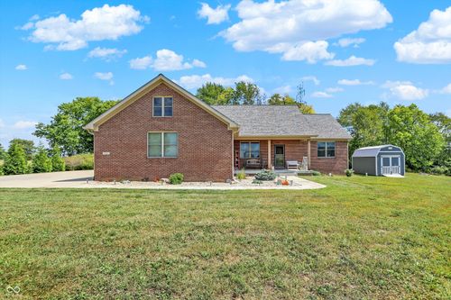 139 Campbell Rd, Greenwood, IN, 46143-8855 | Card Image