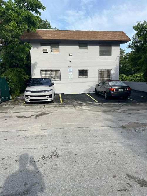 3-7630 Ne 2nd Ct, Miami, FL, 33138-4942 | Card Image