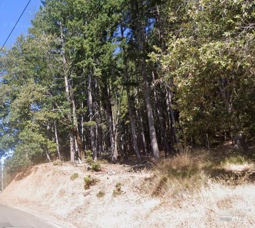 2478 Bear Pl, Willits, CA, 95490-9496 | Card Image