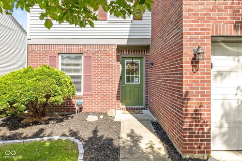 5687 N Jamestown Dr, Mccordsville, IN, 46055-9691 | Card Image