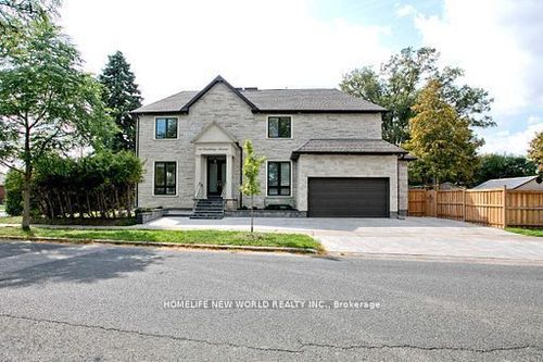 180 Goulding Ave, North York, ON, M2R2P4 | Card Image