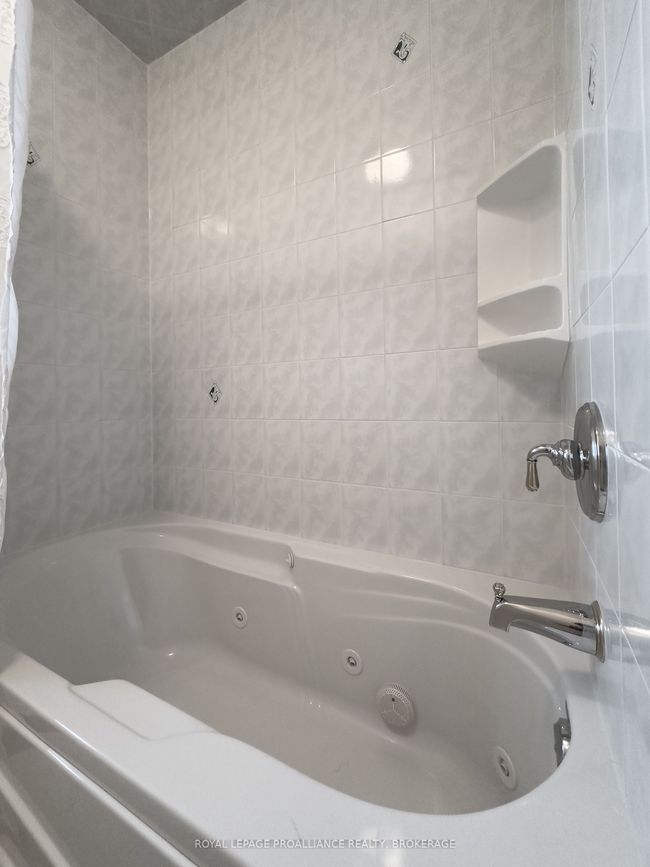 4734 Lakeside Lane, House other with 6 bedrooms, 5 bathrooms and 4 parking in Bath ON | Image 30