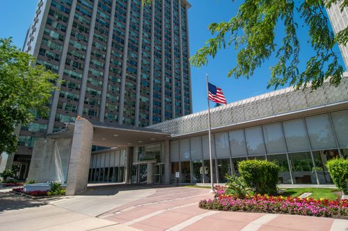 1421-3600 N Lake Shore Dr, Chicago, IL, 60613-4620 | Card Image