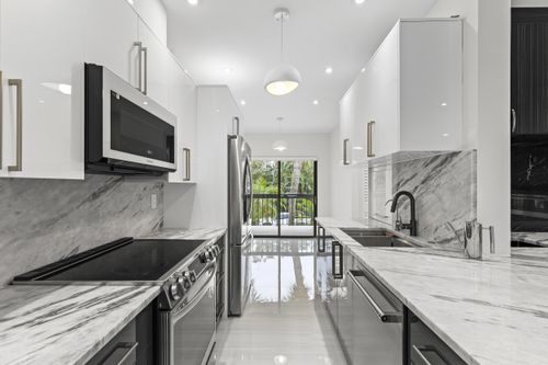 c203-11311 Pond View Dr, Wellington, FL, 33414-6072 | Card Image
