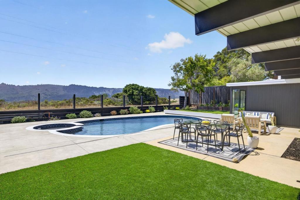 Residential in San Mateo 5