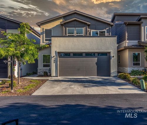 795 E Bissett St, Meridian, ID, 83642-2567 | Card Image