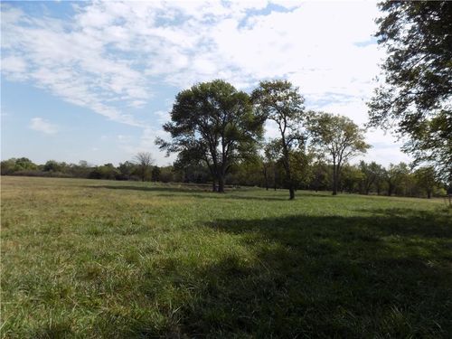800 Se 800th Rd, Kincaid, KS, 66039 | Card Image