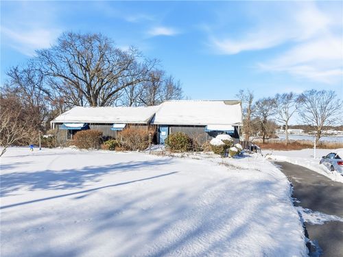 585 Meadow View Ave, Warwick, RI, 02889-5843 | Card Image