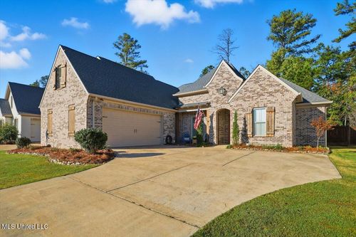 342 Royal Pond Cir, Flowood, MS, 39232-7705 | Card Image