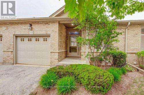 109-20 Isherwood Ave, Cambridge, ON, N1R8P9 | Card Image