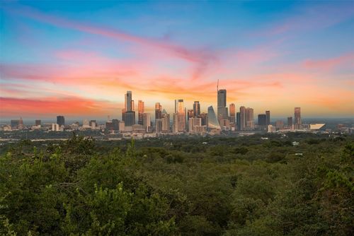 201 Mcconnell Dr, West Lake Hills, TX, 78746-4432 | Card Image