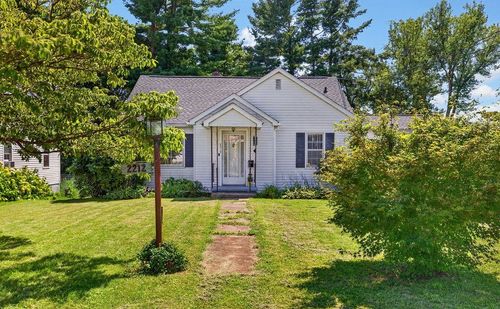 2212 Mt Vernon St, WAYNESBORO, VA, 22980 | Card Image