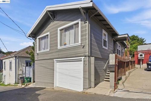 1839 Commerce Way, Oakland, CA, 94606-4633 | Card Image