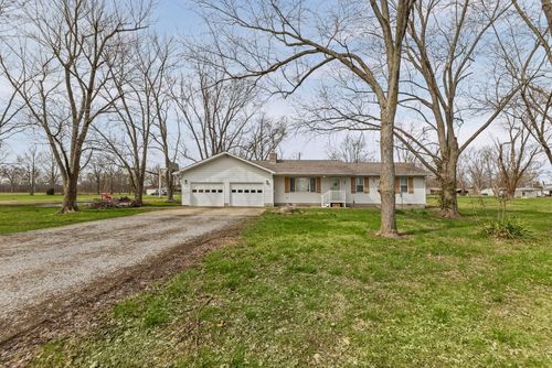 2107 Cedar Ave, Salem, IL, 62881-4251 | Card Image