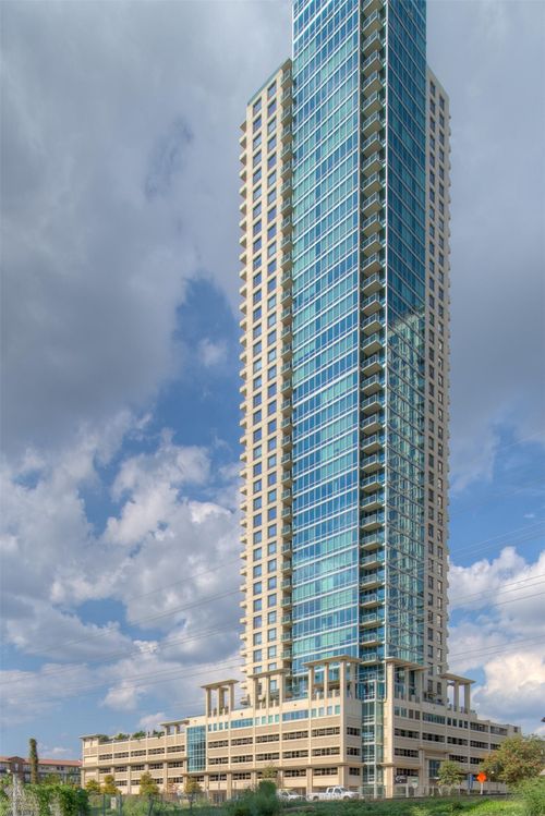 504-300 Bowie St, Austin, TX, 78703-4661 | Card Image