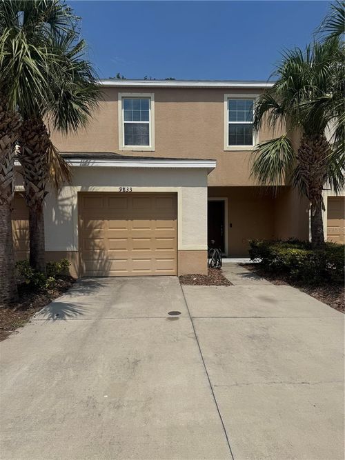 9833 Hound Chase Dr, GIBSONTON, FL, 33534-5421 | Card Image