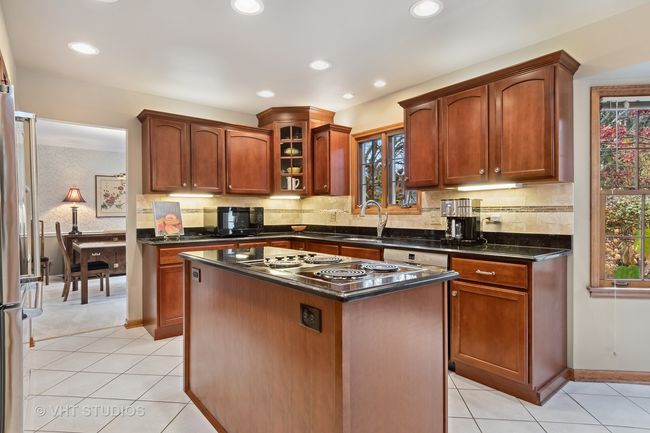 1512 Meisch Ct, House other with 4 bedrooms, 3 bathrooms and 2 parking in Naperville IL | Image 7