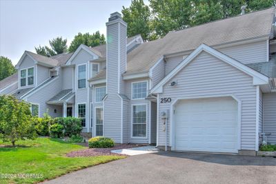 250 Daffodil Drive, Condo with 2 bedrooms, 2 bathrooms and null parking in Freehold NJ | Image 2