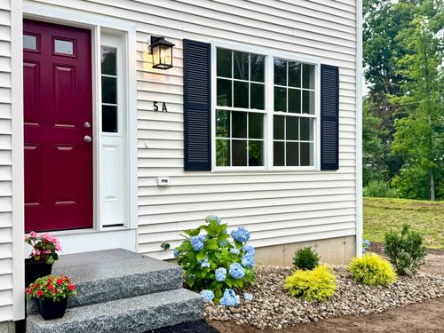 5A Violette Dr, Epping, NH, 03042-1537 | Card Image