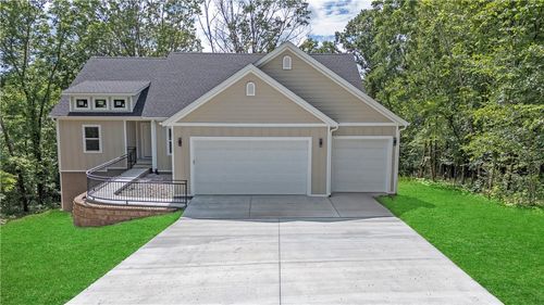 13 Hudson Ln, Bella Vista, AR, 72715-2202 | Card Image