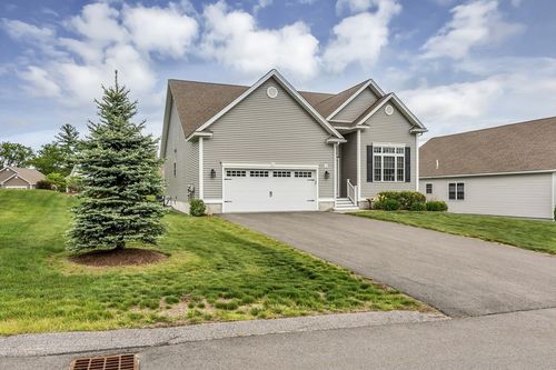1-1 Honeycrisp Cir, Londonderry, NH, 03053-6136 | Card Image