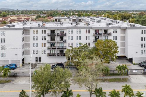 apt-415-6950 W 6th Ave, Hialeah, FL, 33014-4892 | Card Image