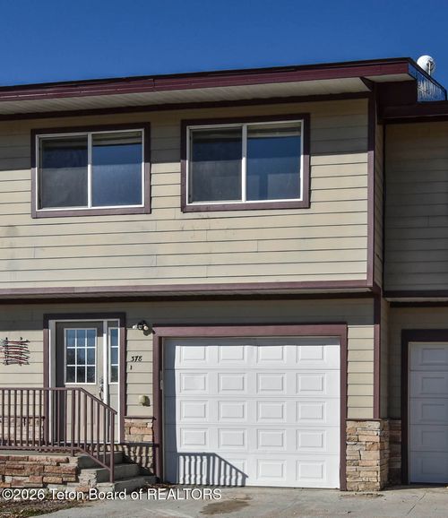 378 S Cole Ave, Pinedale, WY, 82941-5062 | Card Image