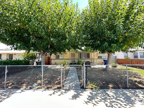 200 Western Dr, Bakersfield, CA, 93309-2122 | Card Image