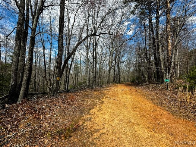 Interior Access Road Entrance | Image 11