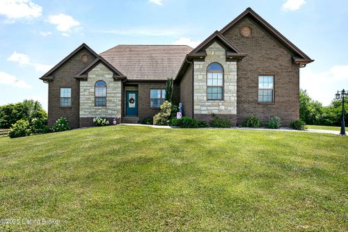 14 Wellesly Ct, Cecilia, KY, 42724-8681 | Card Image