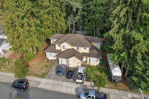 a-and-b-11727 47th Ave Ne, Marysville, WA, 98271-8374 | Card Image