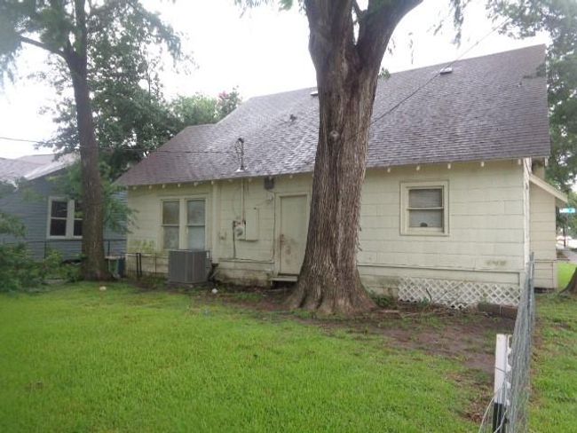 3230 Ohio St, Home with 3 bedrooms, 2 bathrooms and null parking in Baytown TX | Image 7