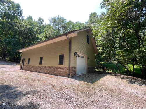 1411 Indian Shadows Dr, Ten Mile, TN, 37880-2936 | Card Image