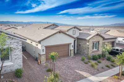 827 Klamath Springs Street, House other with 3 bedrooms, 2 bathrooms and null parking in Henderson NV | Image 2