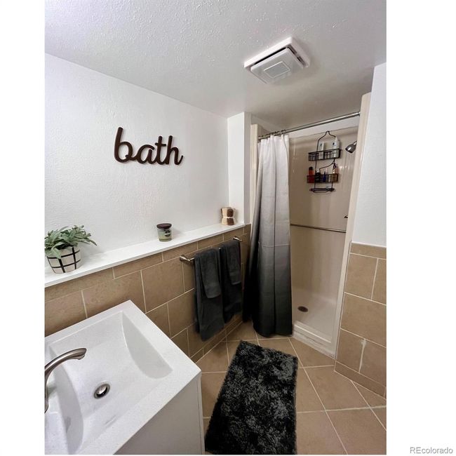 lower bath | Image 10