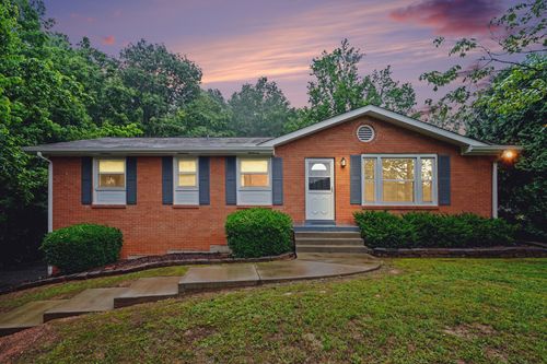 1008 Cunniff Rd, Ashland City, TN, 37015-2701 | Card Image