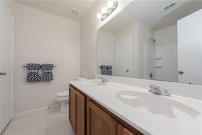 2913 Paddock Way, House other with 3 bedrooms, 2 bathrooms and null parking in Denton TX | Image 16