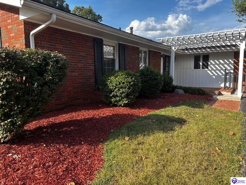 208 Skyline Dr, Campbellsville, KY, 42718-3307 | Card Image