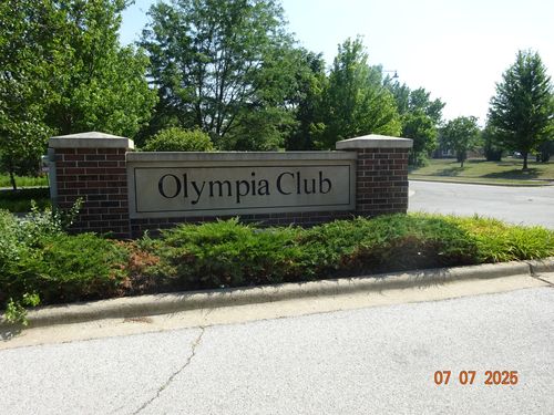20015 Delphi Dr, Olympia Fields, IL, 60461-1462 | Card Image