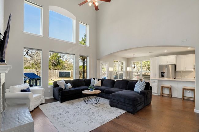 7221 Seneca Falls Loop, House other with 4 bedrooms, 3 bathrooms and 4 parking in Austin TX | Image 6