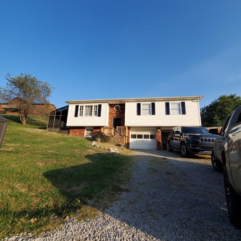Sentimental Dr, Moundsville, WV 26041