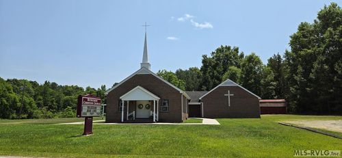 1662 Eaton Ferry Rd, Littleton, NC, 27850-8285 | Card Image